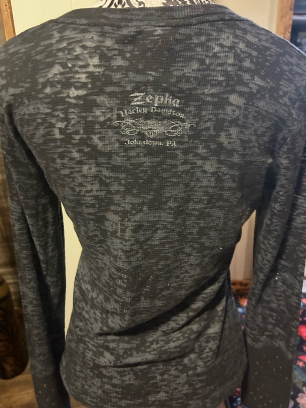Harley-Davidson Black & Gray Studded Eagle Long Sleeve Shirt - Picture 2 of 2